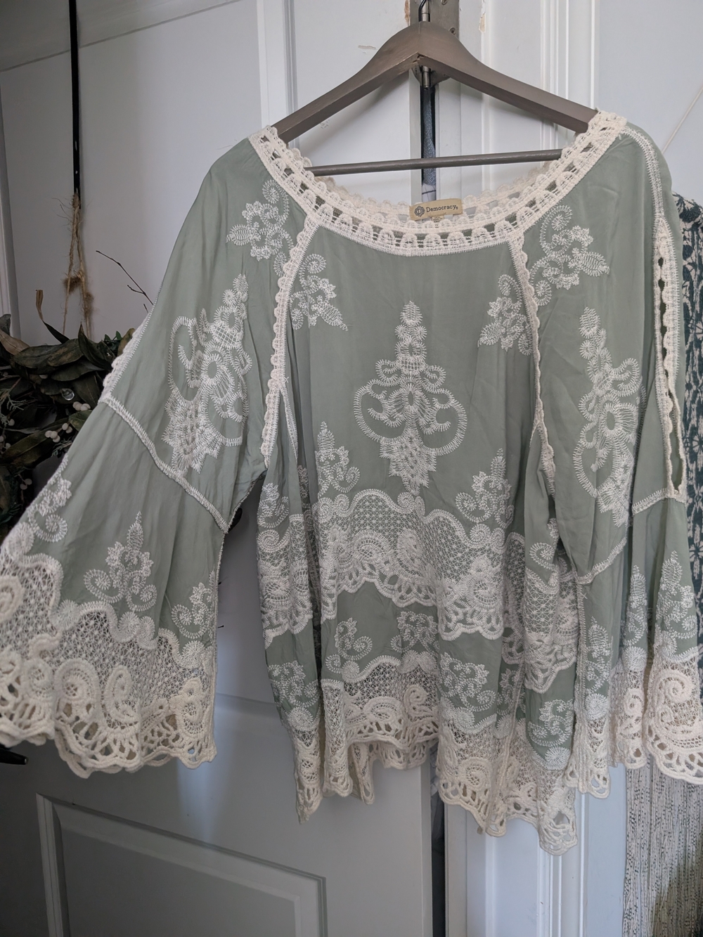 Gorgeous Democracy Sage Green Romantic Bohemian Lace Tunic Top XL